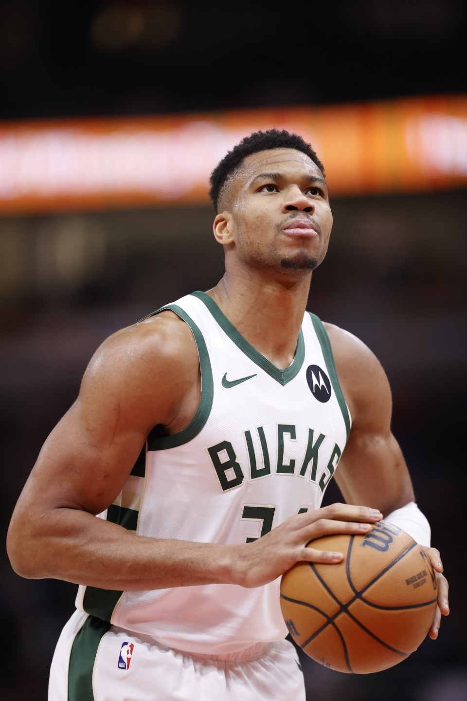 孙兴慜告别致辞：热刺永远是我的家，这是不可思议的十年（孙兴慜告别感言：热刺始终是我的家，这是难以置信的十年）