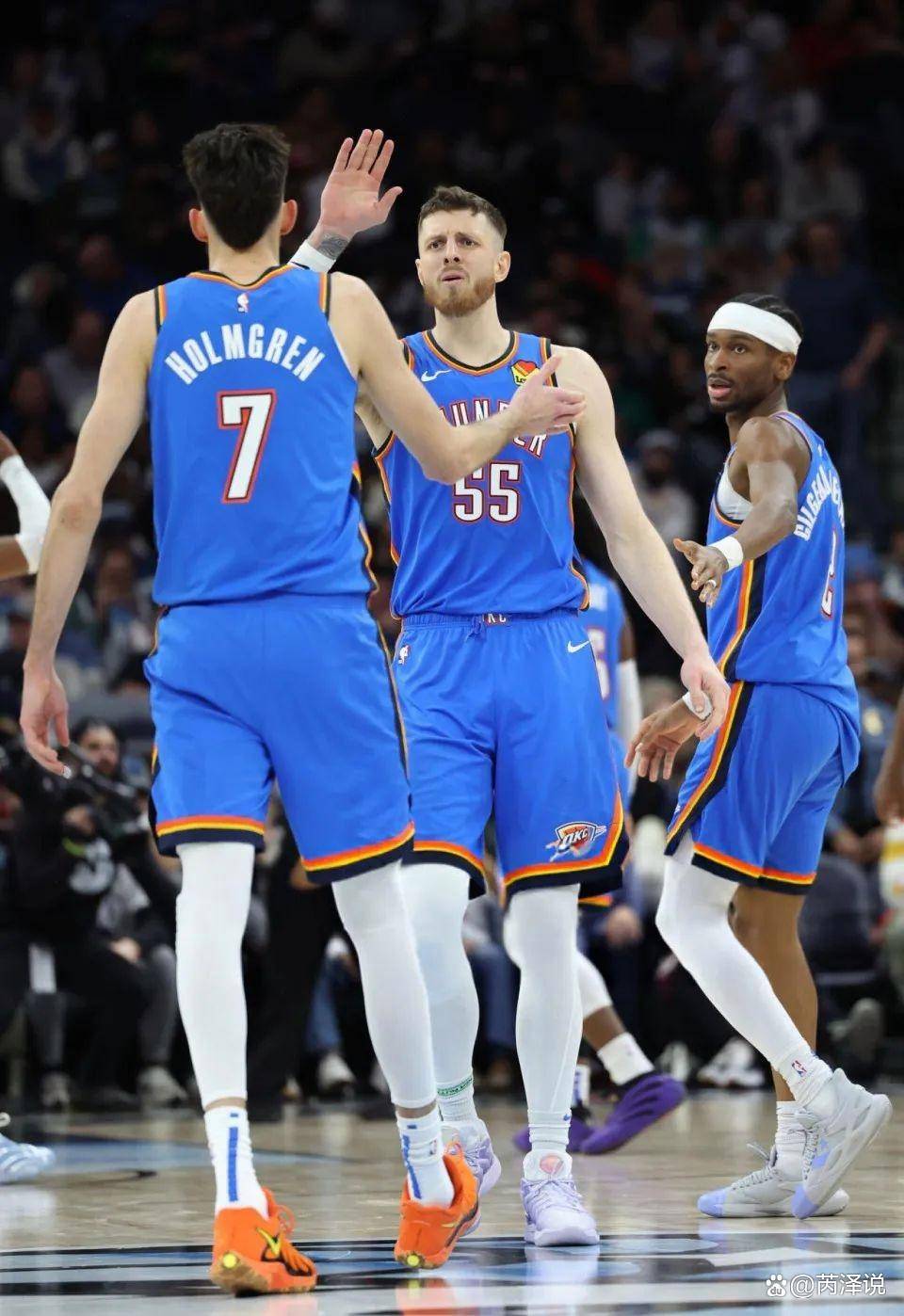 官方：罗马主帅加斯佩里尼当选意甲10月最佳主帅（官方宣布：罗马主帅加斯佩里尼荣膺意甲10月最佳教练）