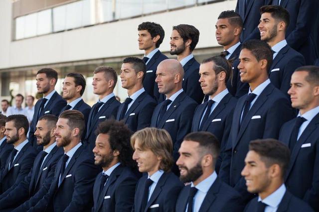 波兰媒体：莱万收到米兰、沙特和美职联报价，米兰愿签约两年（波媒：莱万获AC米兰、沙特球队与MLS报价，米兰愿提供两年合同）