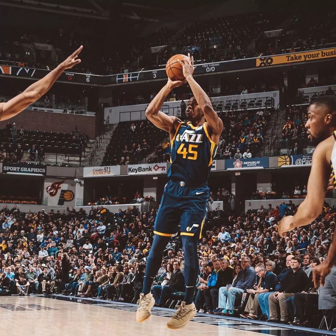 长春女足三停乌日古木拉：严重违约，挑战仲裁，因情感问题干扰球队（长春女足将乌日古木拉三停：涉严重违约、反击仲裁、情感风波干扰球队）