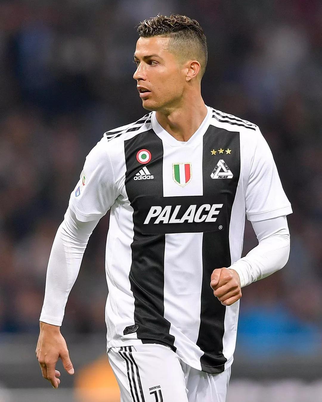 记者：阿诺德伤势严重，或将缺席2025年剩余比赛（记者称阿诺德重伤，恐无缘2025年剩余赛程）