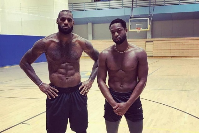 库拉索主帅：加图索一直为失败找借口，我想在世界杯踢意大利（库拉索主帅：加图索常为失利找借口，盼世界杯对阵意大利）