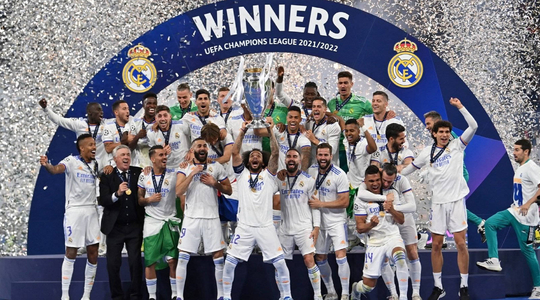 叒没传球，萨拉赫无视维尔茨要球选择补射，结果被封堵（又不传！萨拉赫无视维尔茨要球强行补射，仍被封堵）