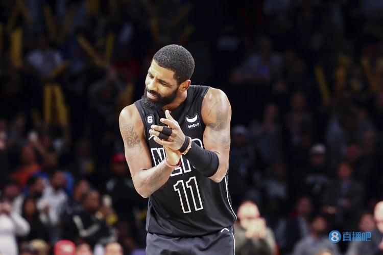 世体：阿隆索回归获利物浦球迷热烈欢迎，阿诺德却遭嘘声相待（世体：阿隆索回归获红军球迷热捧，阿诺德反遭嘘声）