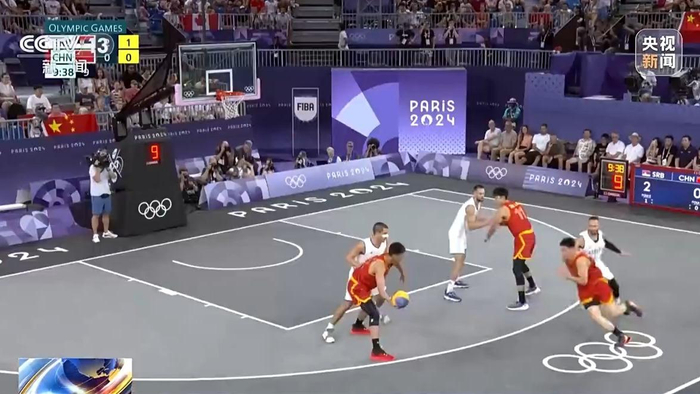 詹姆斯关键得分锁定胜局（詹姆斯致命一击奠定胜局）